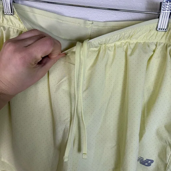 NEW BALANCE Womens L Activewear Running RC Seamless 3 Inch Breathable Shorts - Picture 5 of 8